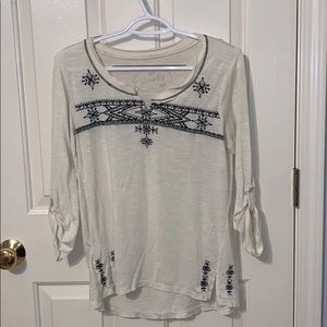 Altar’d state ¾ sleeve cream embroidered tee